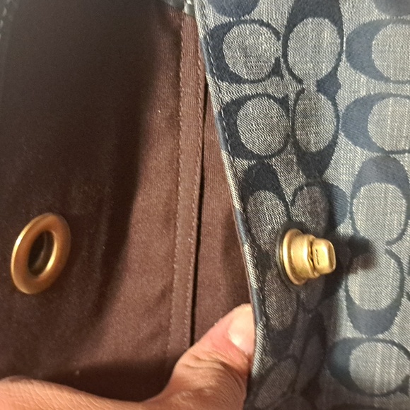 Coach Heritage Belt Bag in Signature Chambray (Model C4035) Treading 2026 - Picture 10 of 16